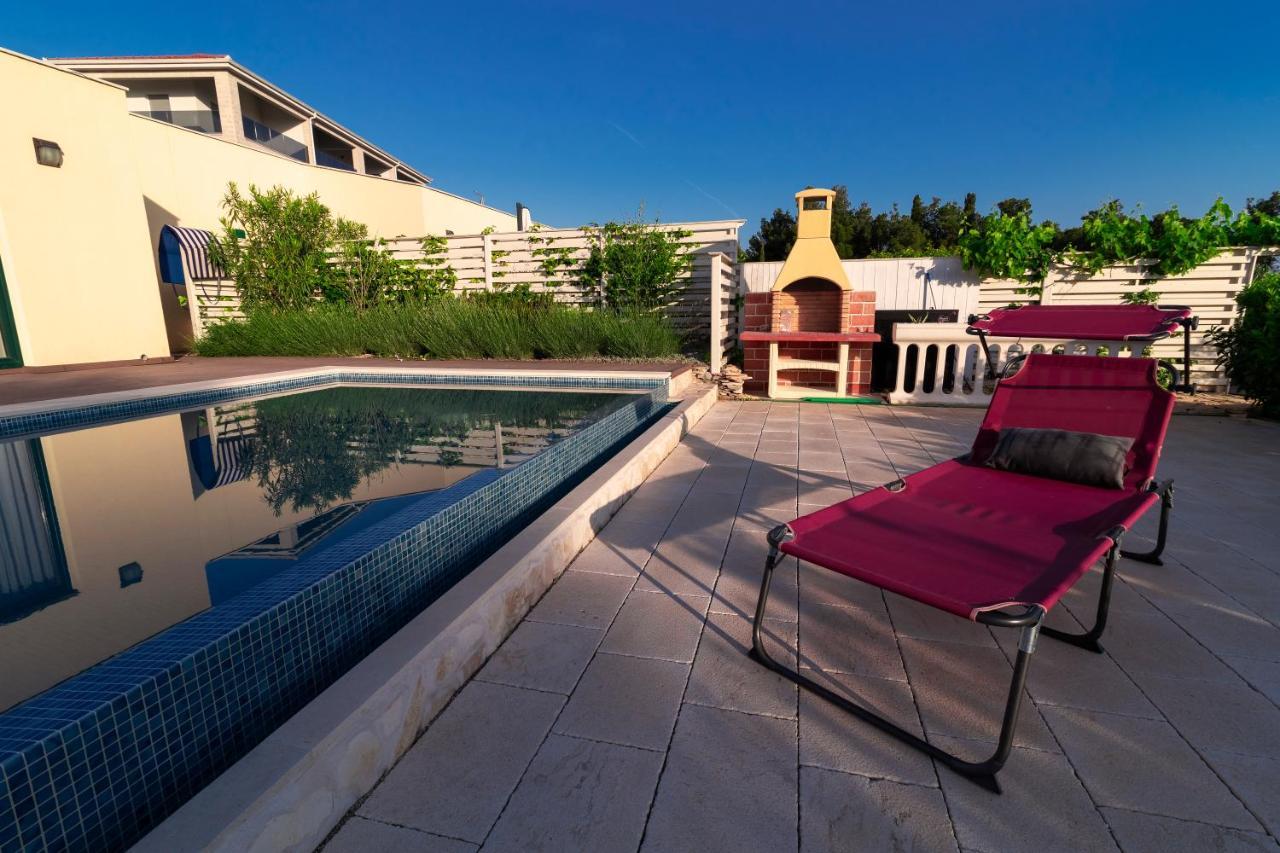Sea Cats' Villas Sutivan Exterior photo