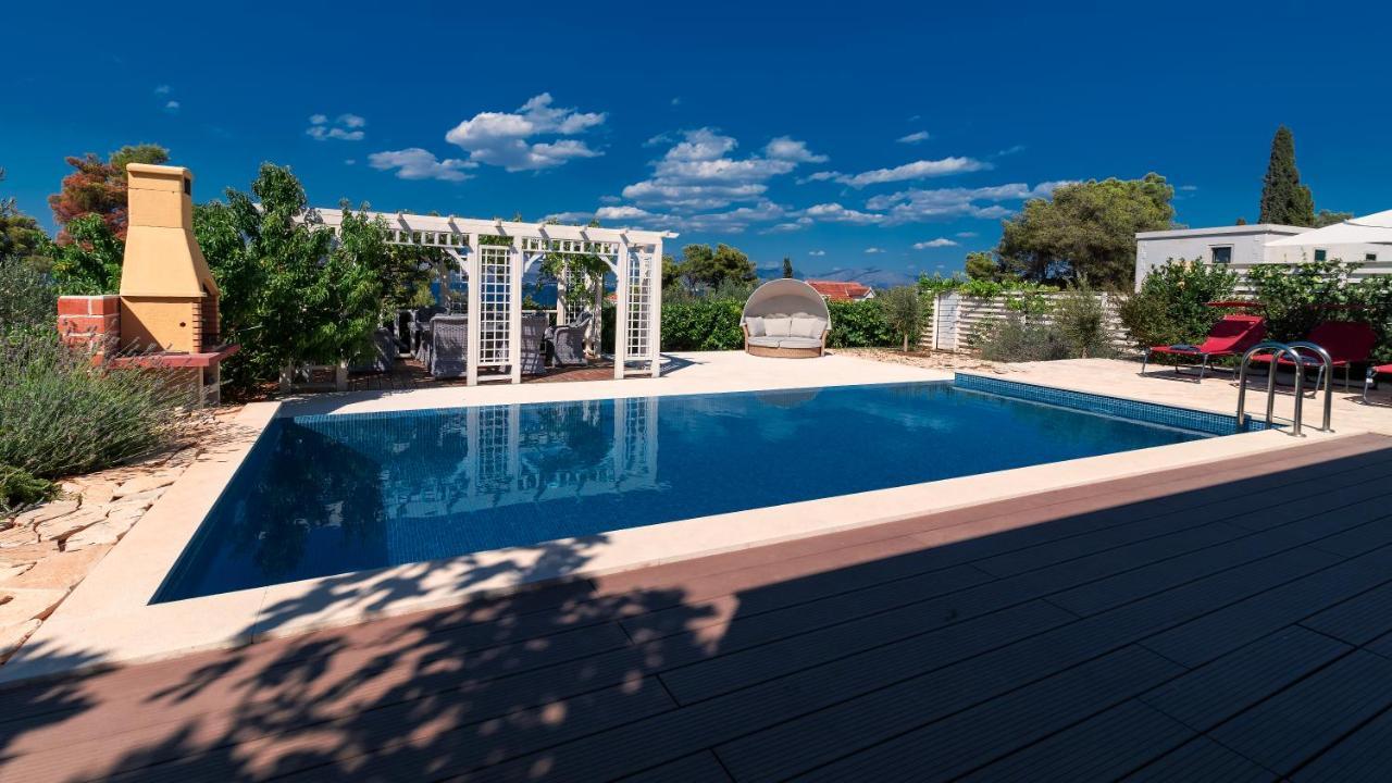 Sea Cats' Villas Sutivan Exterior photo
