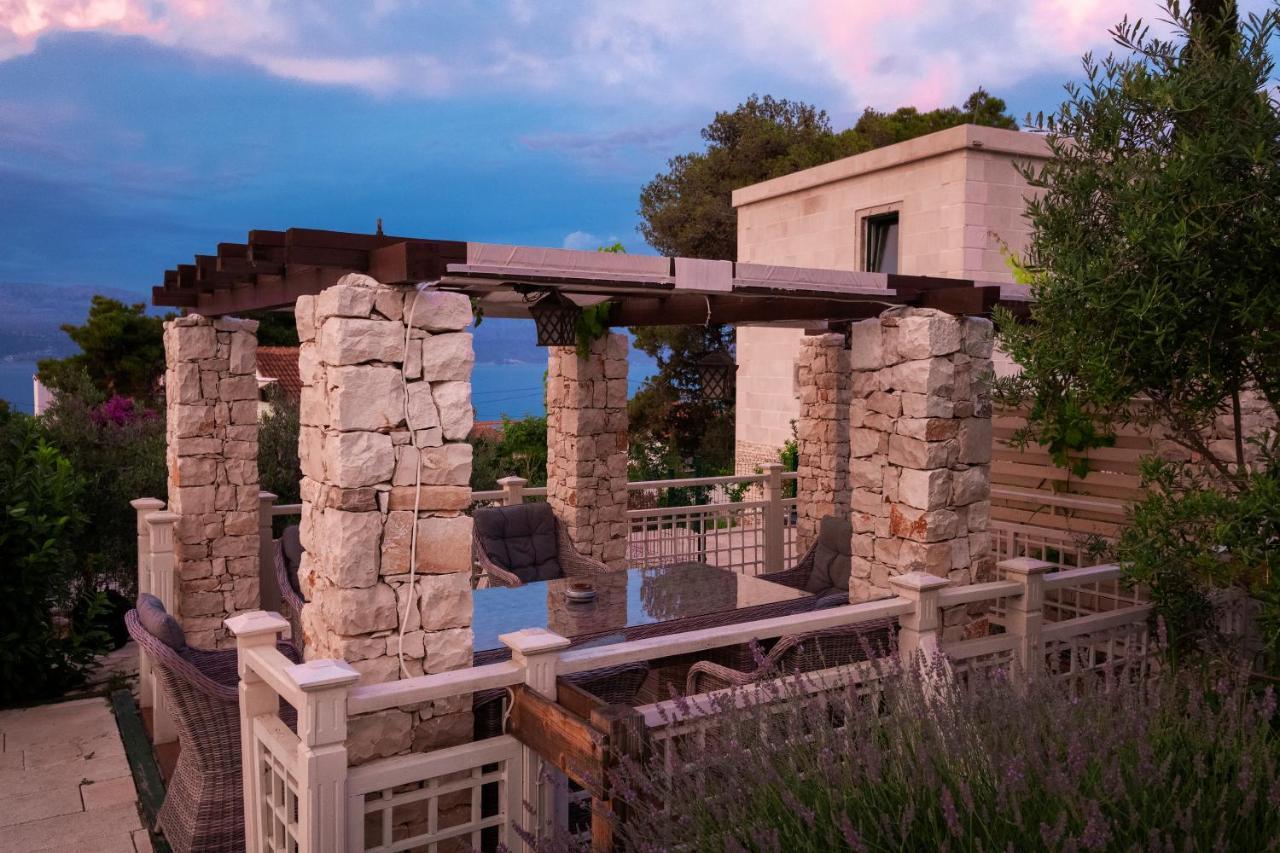 Sea Cats' Villas Sutivan Exterior photo